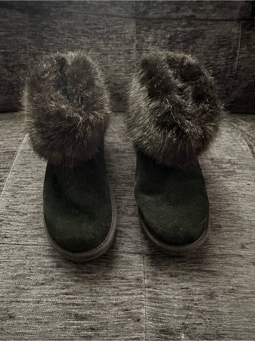 Ugg Women’s Black Faux-Fur Cuff Winter Boots
